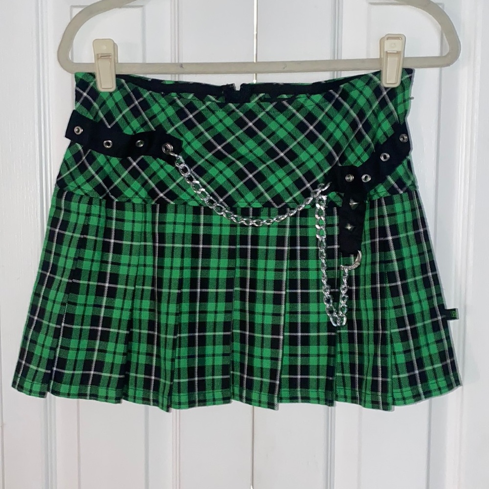 Royal Bones green plaid skirt with chain